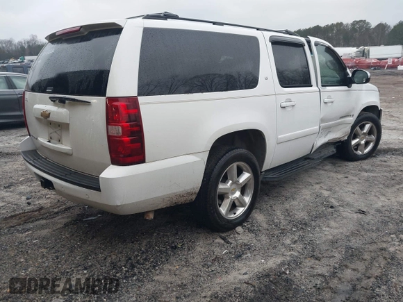 2007 Chevrolet Suburban LT с VIN 1GNFC16J17J187848, выставлен на аукционе IAAI как лот 41553241 с пробегом Не указан миль и . История ставок и продаж доступна на DreamBid. Изображение 4.