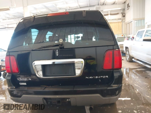2004 Lincoln Navigator Luxury z VIN 5LMFU28R24LJ32994, wystawiony jako IAAI lot #41264240 z przebiegiem 210 421 mil mil oraz . Historia ofert i sprzedaży dostępna na DreamBid. Obrazek 16.