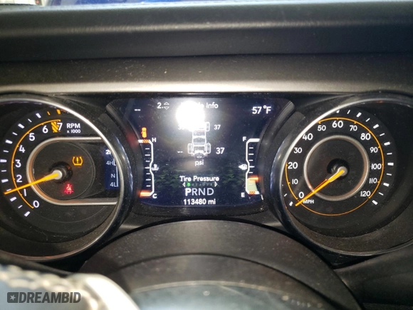 2018 Jeep Wrangler Unlimited Sahara with VIN 1C4HJXEGXJW313893, listed as a Copart auction lot 49895945 with 113,480 mi miles and Salvage Title. Bid and sale history available at carsss.com. Image 9.