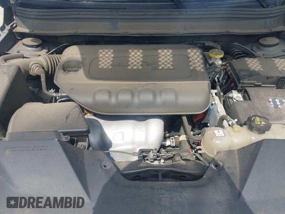 2020 Jeep Cherokee Latitude Plus z VIN 1C4PJMLBXLD568074, wystawiony jako IAAI lot #42164034 z przebiegiem 75 448 mil mil oraz . Historia ofert i sprzedaży dostępna na DreamBid. Obrazek 10.