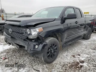 2021 Toyota Tundra SR with VIN 5TFUY5F19MX045135, listed as a Copart auction lot 44916955 with 26,845 mi miles and Salvage title. Bid and sale history available at DreamBid. Image 1.