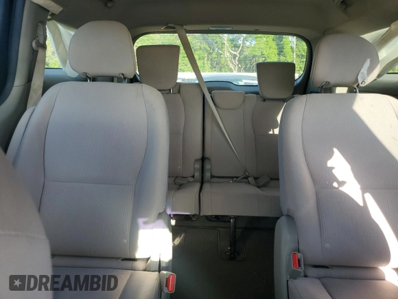 2021 Kia Sedona LX with VIN KNDMB5C16M6662925, listed as a Copart auction lot 52751435 with 86,548 mi miles and Non Repairable. Bid and sale history available at carsss.com. Image 10.