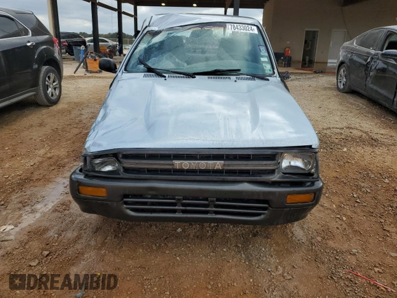 1990 Toyota Pickup DX с VIN JT4RN81P1L5069533, выставлен на аукционе Copart как лот 78433024 с пробегом 277 999 миль миль и Списание • Salvage title. История ставок и продаж доступна на DreamBid. Изображение 5.