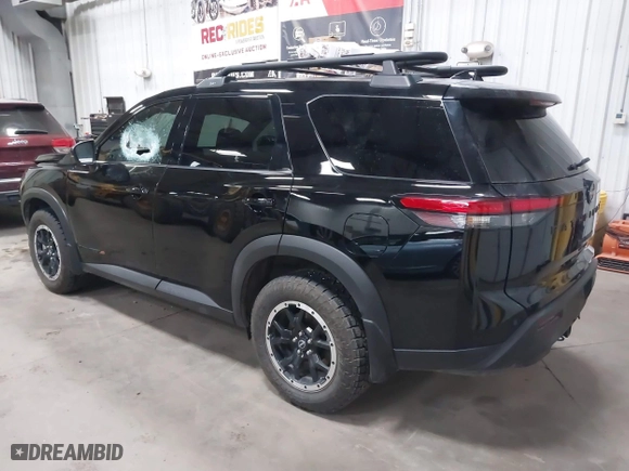 2024 Nissan Pathfinder Rock Creek with VIN 5N1DR3BD4RC257873, listed as a IAAI auction lot 41272092 with 3,324 mi miles. Bid and sale history available at carsss.com. Image 3.