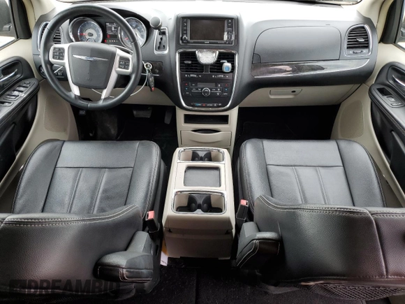 2014 Chrysler Town & Country Touring with VIN 2C4RC1BG1ER225720, listed as a Copart auction lot 58071165 with 104,502 mi miles and Salvage title. Bid and sale history available at DreamBid. Image 8.