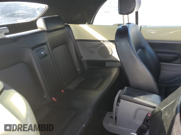 2005 Volkswagen Beetle GLS с VIN 3VWCM31Y15M363190, выставлен на аукционе Copart как лот 46167995 с пробегом Не указан миль и Списание • Salvage title. История ставок и продаж доступна на DreamBid. Изображение 10.
