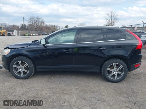 2013 Volvo XC60 T6 z VIN YV4902DZ1D2368819, wystawiony jako IAAI lot #41833733 z przebiegiem 148 606 mil mil oraz . Historia ofert i sprzedaży dostępna na DreamBid. Obrazek 15.