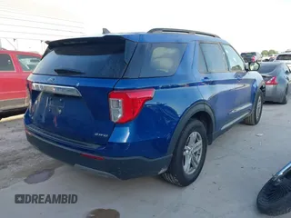 2021 Ford Explorer XLT z VIN 1FMSK8DHXMGB65760, wystawiony jako IAAI lot #42246046 z przebiegiem 48 259 mil mil oraz . Historia ofert i sprzedaży dostępna na DreamBid. Obrazek 4.