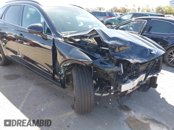 2025 Genesis GV70 2.5T with VIN KMUMADTB8SU180047, listed as a IAAI auction lot 41926080 with 221 mi miles and . Bid and sale history available at DreamBid. Image 6.