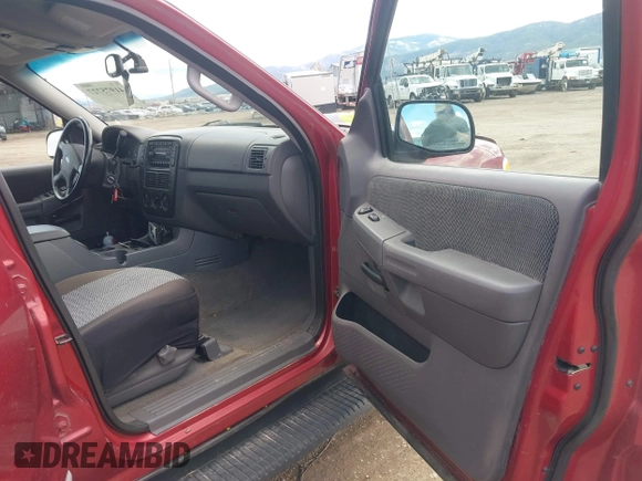 2002 Ford Explorer XLT с VIN 1FMZU73E22UD28636, выставлен на аукционе IAAI как лот 41975727 с пробегом 153 638 миль миль и . История ставок и продаж доступна на DreamBid. Изображение 5.