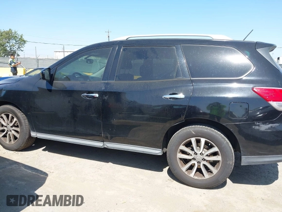 2013 Nissan Pathfinder Platinum with VIN 5N1AR2MM2DC623056, listed as a IAAI auction lot 42425294 with 187,059 mi miles and . Bid and sale history available at DreamBid. Image 13.