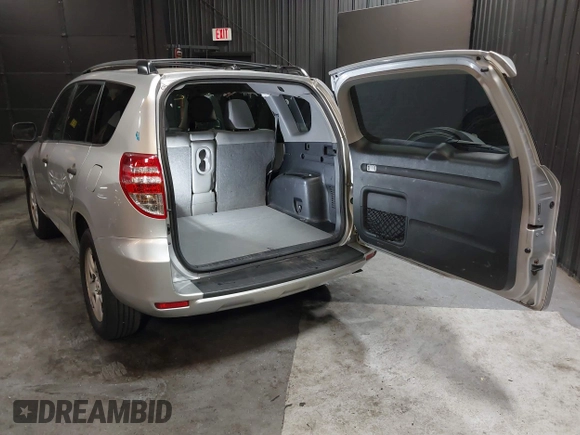 2012 Toyota RAV4 with VIN 2T3BF4DV9CW257033, listed as a IAAI auction lot 42144441 with 200,107 mi miles. Bid and sale history available at carsss.com. Image 3.