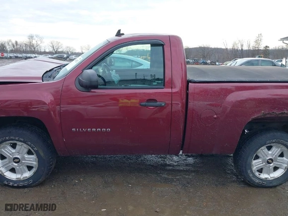 2013 Chevrolet Silverado 1500 LT with VIN 1GCNKSE01DZ168655, listed as a IAAI auction lot 41488652 with 102,224 mi miles. Bid and sale history available at carsss.com. Image 15.