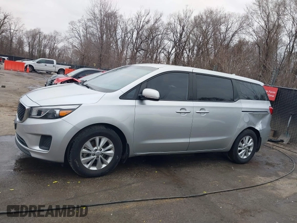 2017 Kia Sedona L with VIN KNDMA5C17H6271663, listed as a IAAI auction lot 41492437 with 338,875 mi miles. Bid and sale history available at carsss.com. Image 15.