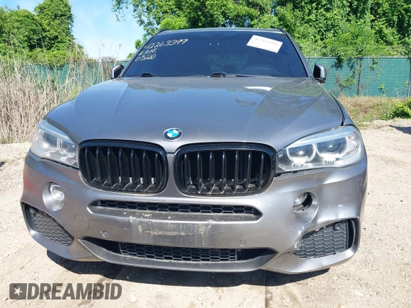 2014 BMW X5 xDrive35i z VIN 5UXKR0C5XE0K42788, wystawiony jako IAAI lot #42263399 z przebiegiem 138 644 mil mil oraz . Historia ofert i sprzedaży dostępna na DreamBid. Obrazek 6.