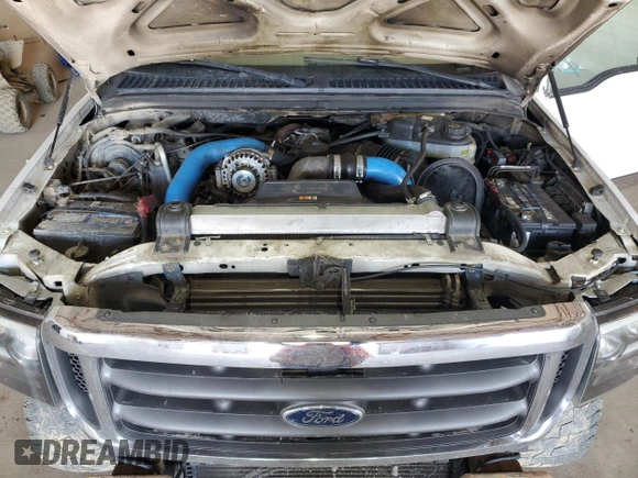 2006 Ford F-350 XL with VIN 1FTWW33P66EA97347, listed as a Copart auction lot 54573915 with 286,058 mi miles and Salvage Title. Bid and sale history available at DreamBid. Image 11.
