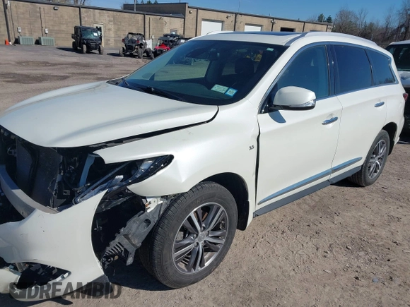 2019 Infiniti QX60 Luxe z VIN 5N1DL0MM1KC514667, wystawiony jako IAAI lot #42069954 z przebiegiem 85 975 mil mil oraz . Historia ofert i sprzedaży dostępna na DreamBid. Obrazek 2.