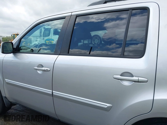 2013 Honda Pilot EX-L with VIN 5FNYF4H54DB056751, listed as a IAAI auction lot 41908873 with 146,393 mi miles. Bid and sale history available at carsss.com. Image 14.