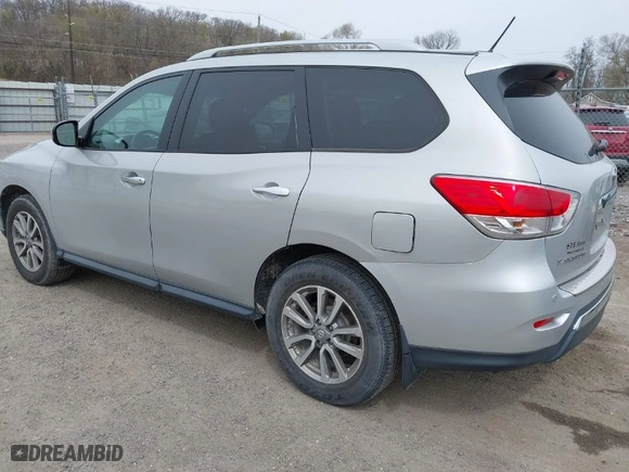 2014 Nissan Pathfinder SL with VIN 5N1AR2MM6EC721637, listed as a IAAI auction lot 41943585 with NaN miles. Bid and sale history available at carsss.com. Image 3.