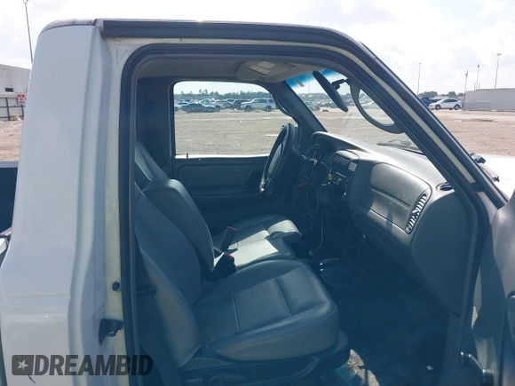 2008 Ford Ranger XL z VIN 1FTYR10D48PA52381, wystawiony jako IAAI lot #42752102 z przebiegiem 183 283 mil mil oraz . Historia ofert i sprzedaży dostępna na DreamBid. Obrazek 8.