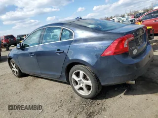 2013 Volvo S60 T5 Premier with VIN YV1612FS5D1218067, listed as a Copart auction lot 46903005 with 61,668 mi miles and Salvage title. Bid and sale history available at DreamBid. Image 2.