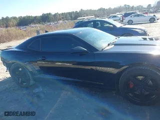 2015 Chevrolet Camaro SS with VIN 2G1FJ1EW3F9264749, listed as a IAAI auction lot 41447473 with 56,032 mi miles. Bid and sale history available at carsss.com. Image 14.
