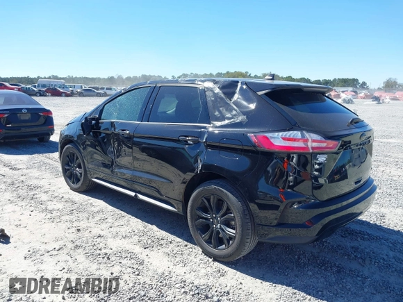 2023 Ford Edge SE z VIN 2FMPK4G9XPBA53166, wystawiony jako IAAI lot #40618874 z przebiegiem 20 296 mil mil oraz . Historia ofert i sprzedaży dostępna na DreamBid. Obrazek 3.