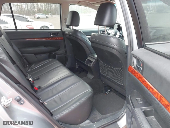 2011 Subaru Outback 2.5i Limited Pwr Moon with VIN 4S4BRBKC2B3318720, listed as a IAAI auction lot 41905456 with 100,970 mi miles. Bid and sale history available at carsss.com. Image 8.