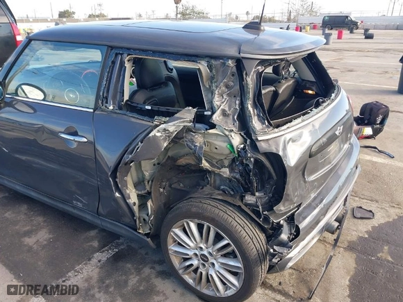 2015 MINI Cooper Hardtop S with VIN WMWXP7C59F2A60317, listed as a IAAI auction lot 41703020 with NaN miles. Bid and sale history available at carsss.com. Image 6.
