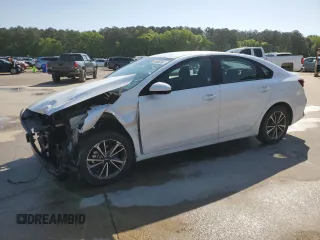 2024 Kia Forte LXS with VIN 3KPF24AD1RE771827, listed as a Copart auction lot 52141875 with 29,648 mi miles and Non Repairable. Bid and sale history available at carsss.com. Image 1.