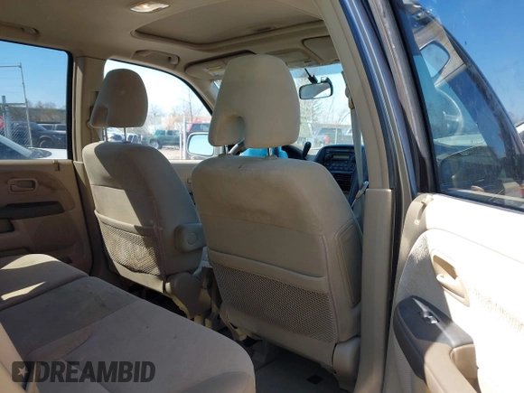 2006 Honda CR-V EX with VIN JHLRD78876C024692, listed as a IAAI auction lot 42052263 with 220,214 mi miles and . Bid and sale history available at carsss.com. Image 8.