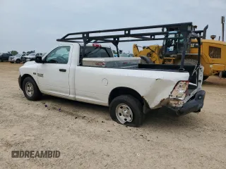 2018 Ram 1500 Tradesman z VIN 3C6JR6DT9JG291605, wystawiony jako Copart lot #51995945 z przebiegiem 83 946 mil mil oraz Szkoda całkowita • Salvage title. Historia ofert i sprzedaży dostępna na DreamBid. Obrazek 2.