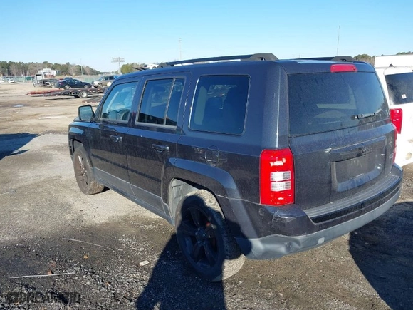 2015 Jeep Patriot Altitude Edition with VIN 1C4NJPBA3FD241716, listed as a IAAI auction lot 41385119 with 148,605 mi miles. Bid and sale history available at carsss.com. Image 12.