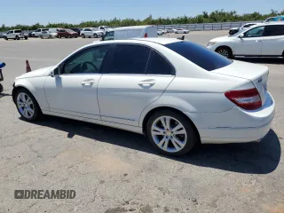 2011 Mercedes-Benz C 300 Sport с VIN WDDGF5EB6BF634147, выставлен на аукционе Copart как лот 63706965 с пробегом 109 534 миль миль и Списание • Salvage title. История ставок и продаж доступна на DreamBid. Изображение 2.