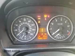 2007 BMW 3 Series 328i z VIN WBAVA33507KX72442, wystawiony jako Copart lot #59585405 z przebiegiem 185 003 mil mil oraz Szkoda całkowita • Salvage title. Historia ofert i sprzedaży dostępna na DreamBid. Obrazek 9.