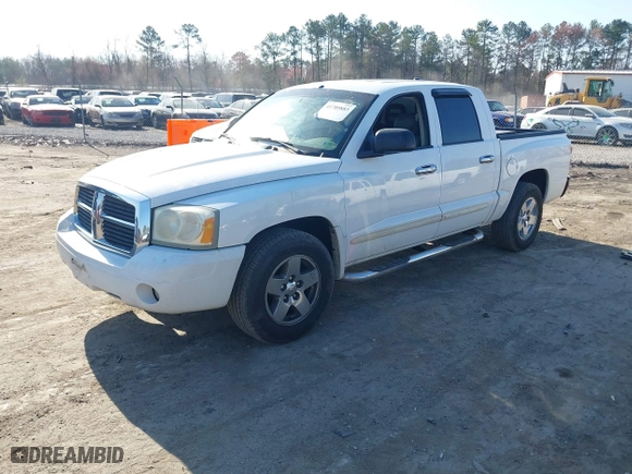 2005 Dodge Dakota Laramie with VIN 1D7HE58N95S138915, listed as a IAAI auction lot 41789883 with 342,402 mi miles. Bid and sale history available at carsss.com. Image 2.