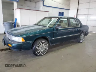 1994 Plymouth Acclaim z VIN 3P3AA46K7RT276936, wystawiony jako Copart lot #49509835 z przebiegiem 176 324 mil mil oraz Tytuł czysty. Historia ofert i sprzedaży dostępna na DreamBid. Obrazek 1.