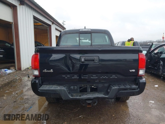 2018 Toyota Tacoma SR with VIN 3TMCZ5AN3JM184455, listed as a IAAI auction lot 41446859 with 44,187 mi miles and . Bid and sale history available at DreamBid. Image 16.