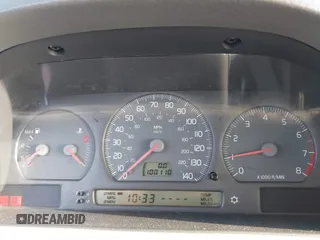 2004 Volvo C70 with VIN YV1NC62D94J049529, listed as a IAAI auction lot 41668957 with 100,110 mi miles. Bid and sale history available at carsss.com. Image 7.