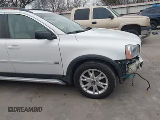 2005 Volvo XC90 with VIN YV1CZ852051198196, listed as a IAAI auction lot 41572567 with 154,881 mi miles and . Bid and sale history available at DreamBid. Image 19.