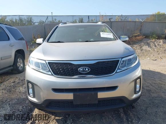 2014 Kia Sorento LX with VIN 5XYKTDA7XEG469374, listed as a IAAI auction lot 40531864 with 108,651 mi miles. Bid and sale history available at carsss.com. Image 6.