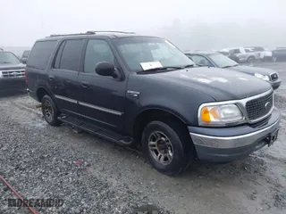 2001 Ford Expedition XLT with VIN 1FMRU15W61LA51884, listed as a IAAI auction lot 41930592 with 1 mi miles. Bid and sale history available at carsss.com. Image 1.