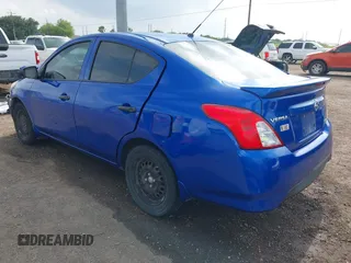 2016 Nissan Versa S with VIN 3N1CN7AP9GL829443, listed as a IAAI auction lot 42194357 with 112,064 mi miles and . Bid and sale history available at DreamBid. Image 3.