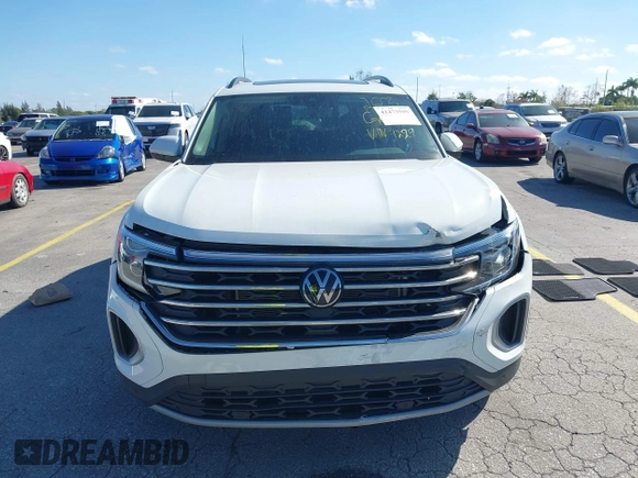 2024 Volkswagen Atlas SE с VIN 1V2JR2CA6RC551229, выставлен на аукционе IAAI как лот 41473599 с пробегом 10 243 миль миль и . История ставок и продаж доступна на DreamBid. Изображение 12.