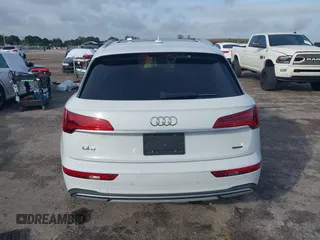 2021 Audi Q5 Prestige with VIN WA1CAAFY7M2055059, listed as a IAAI auction lot 41208519 with 31,806 mi miles. Bid and sale history available at carsss.com. Image 16.