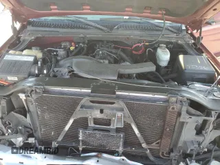2005 Chevrolet Tahoe LT z VIN 1GNEC13T95R206419, wystawiony jako Copart lot #49773855 z przebiegiem 197 603 mil mil oraz Szkoda całkowita • Salvage title. Historia ofert i sprzedaży dostępna na DreamBid. Obrazek 12.