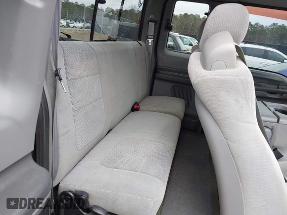 2003 Ford F-250 XL with VIN 1FTNX21L73EC46847, listed as a IAAI auction lot 41532922 with 181,002 mi miles and . Bid and sale history available at DreamBid. Image 8.