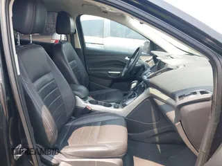 2013 Ford Escape SEL с VIN 1FMCU9HX3DUC53377, выставлен на аукционе IAAI как лот 42412129 с пробегом 140 367 миль миль и . История ставок и продаж доступна на DreamBid. Изображение 5.
