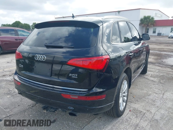 2015 Audi Q5 Premium with VIN WA1CFAFP0FA041103, listed as a IAAI auction lot 42154624 with 123,107 mi miles. Bid and sale history available at carsss.com. Image 4.