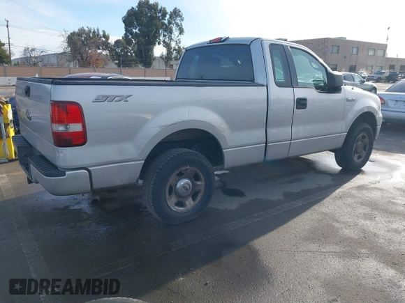 2005 Ford F-150 XL с VIN 1FTRF122X5NB96596, выставлен на аукционе IAAI как лот 41567669 с пробегом Не указан миль и . История ставок и продаж доступна на DreamBid. Изображение 4.